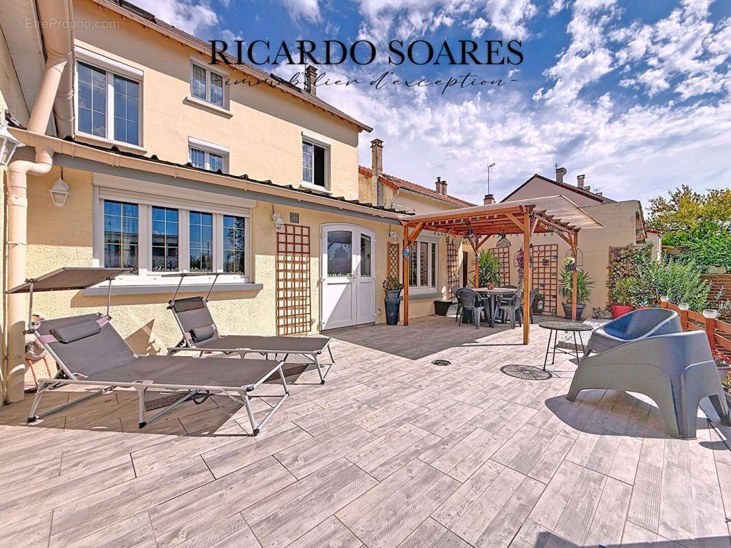 Maison à PONT-SAINTE-MAXENCE