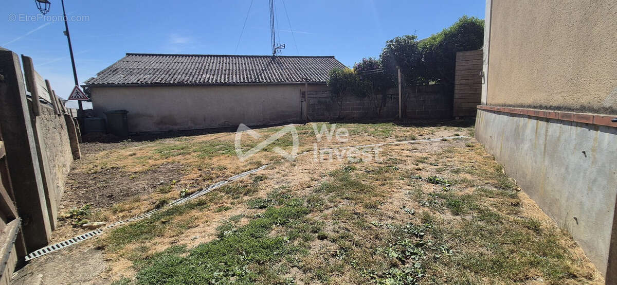 Maison 149 m² à Pruille-L'eguille  - photo 3