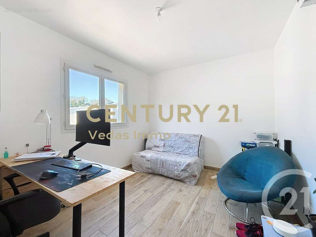 Maison à SAINT-JEAN-DE-VEDAS