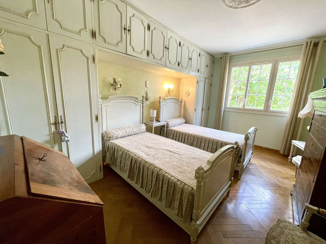 Maison à BOLLENE