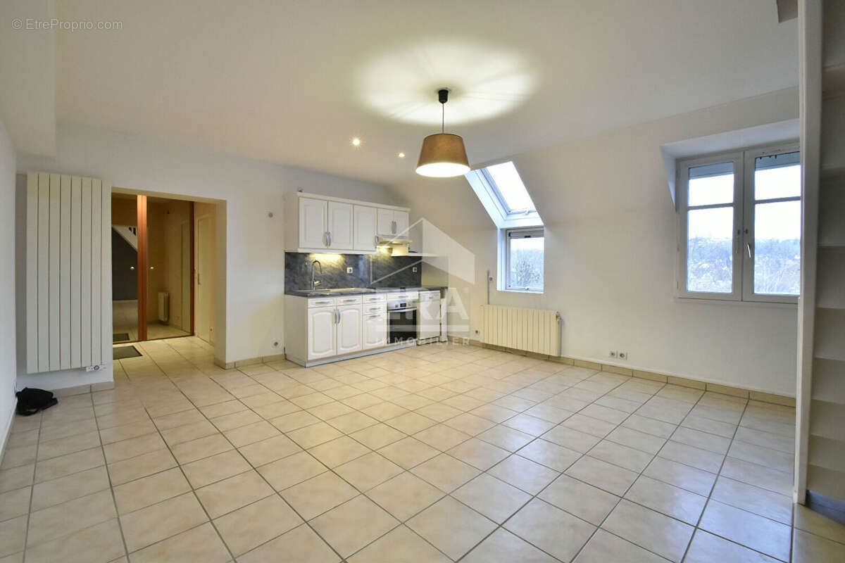 Appartement à JOUARS-PONTCHARTRAIN