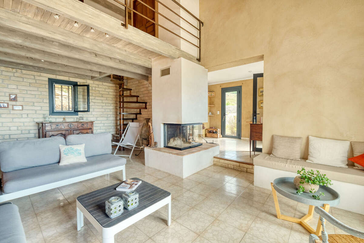 Maison à BRANDO