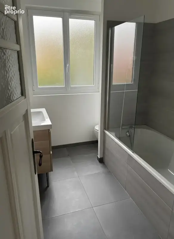 Salle de Bain 1er étage