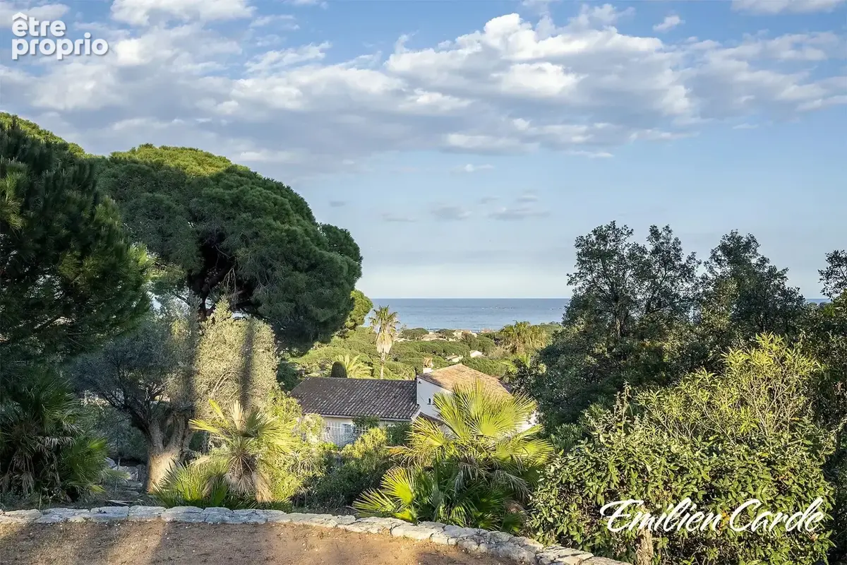 Terrain 1871 m² à Sainte-Maxime  - photo 6