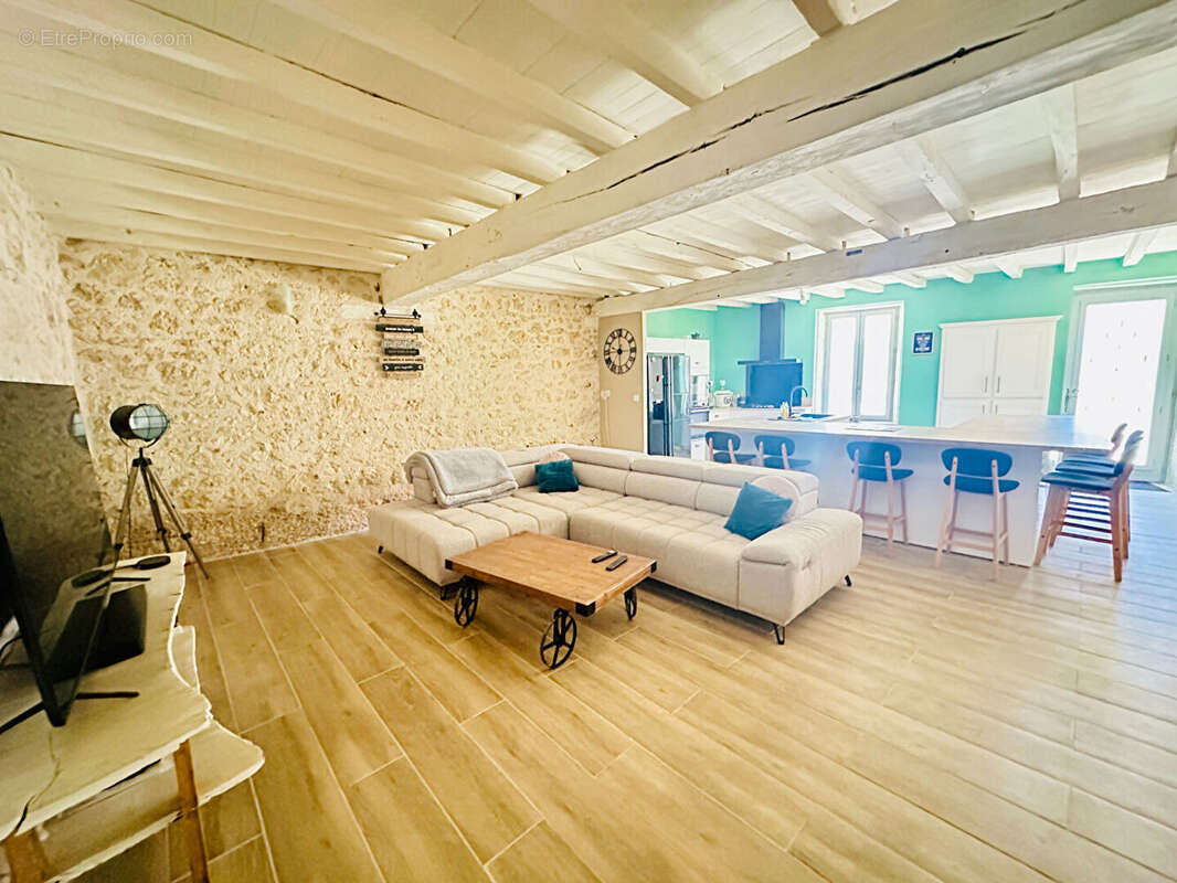 Maison à HAUTEFAGE-LA-TOUR