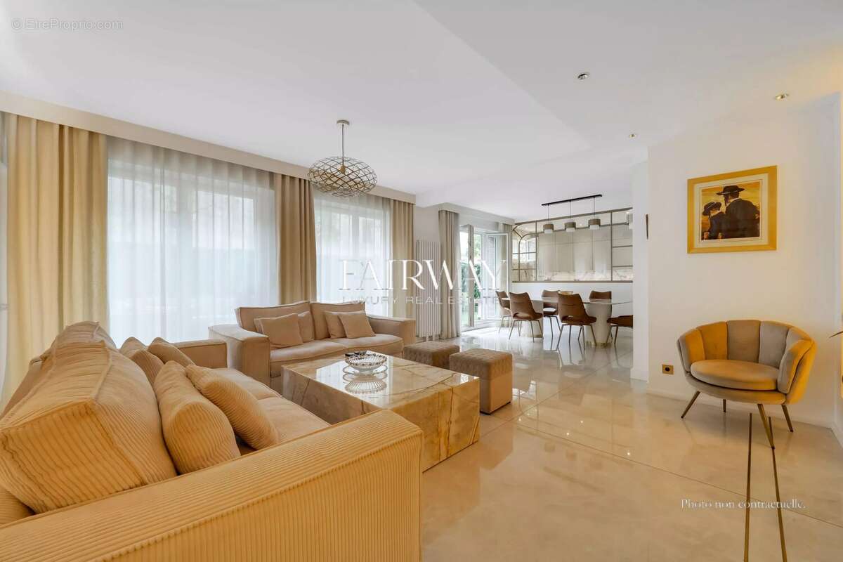 Appartement à NEUILLY-SUR-SEINE
