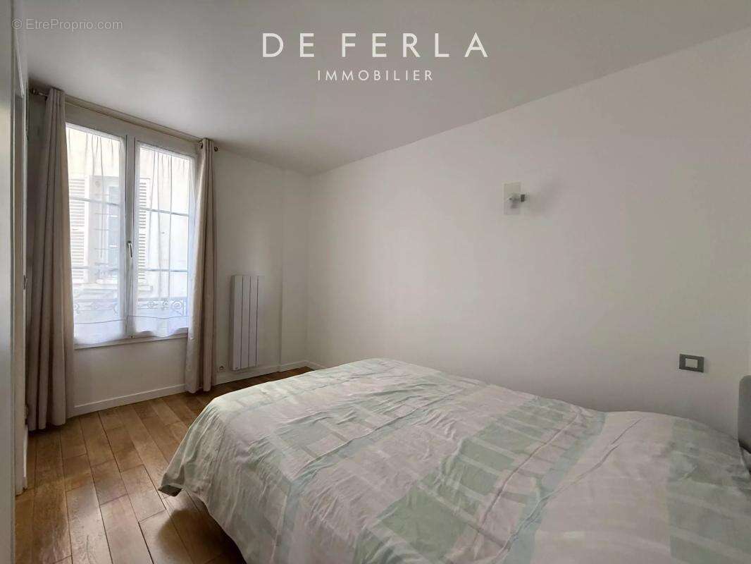 Appartement à PARIS-15E