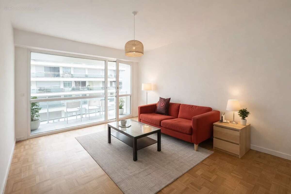 Appartement à PARIS-20E