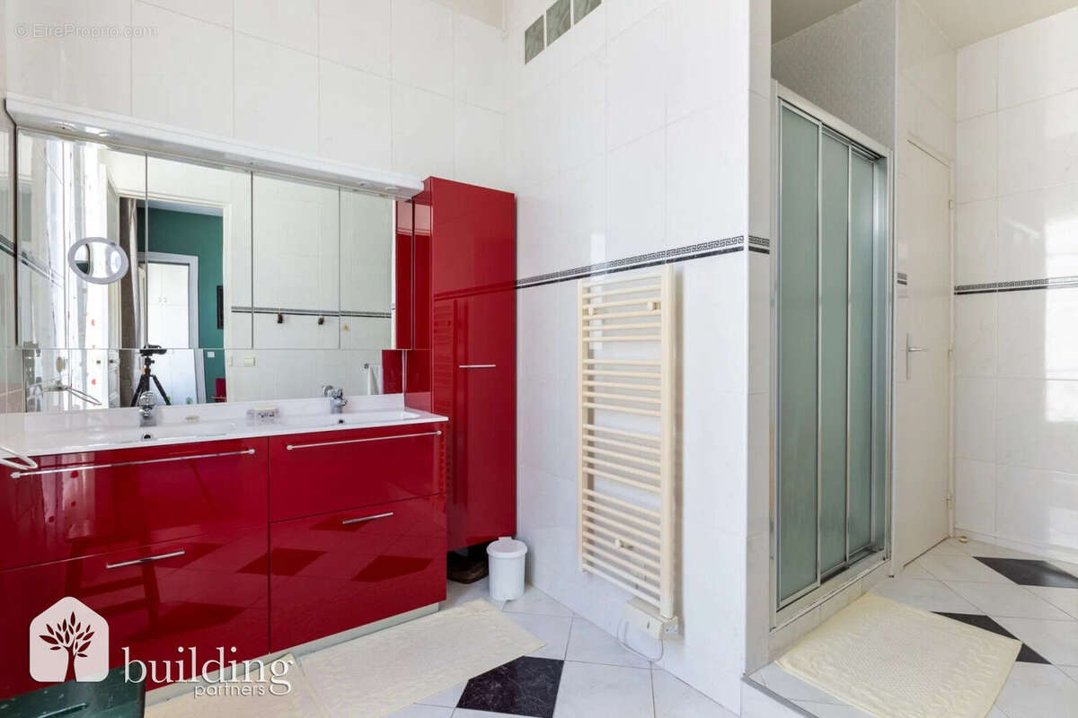 Pereire Paris 17ème - Appartement 7 pièces 220 m² avec 18,76 m² de balcon - photo 12