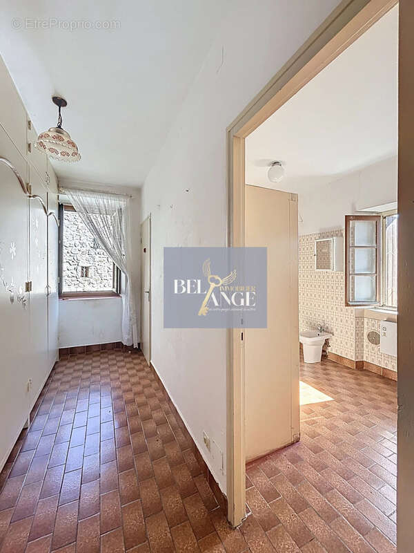 Maison à SAINT-PAUL-LE-JEUNE