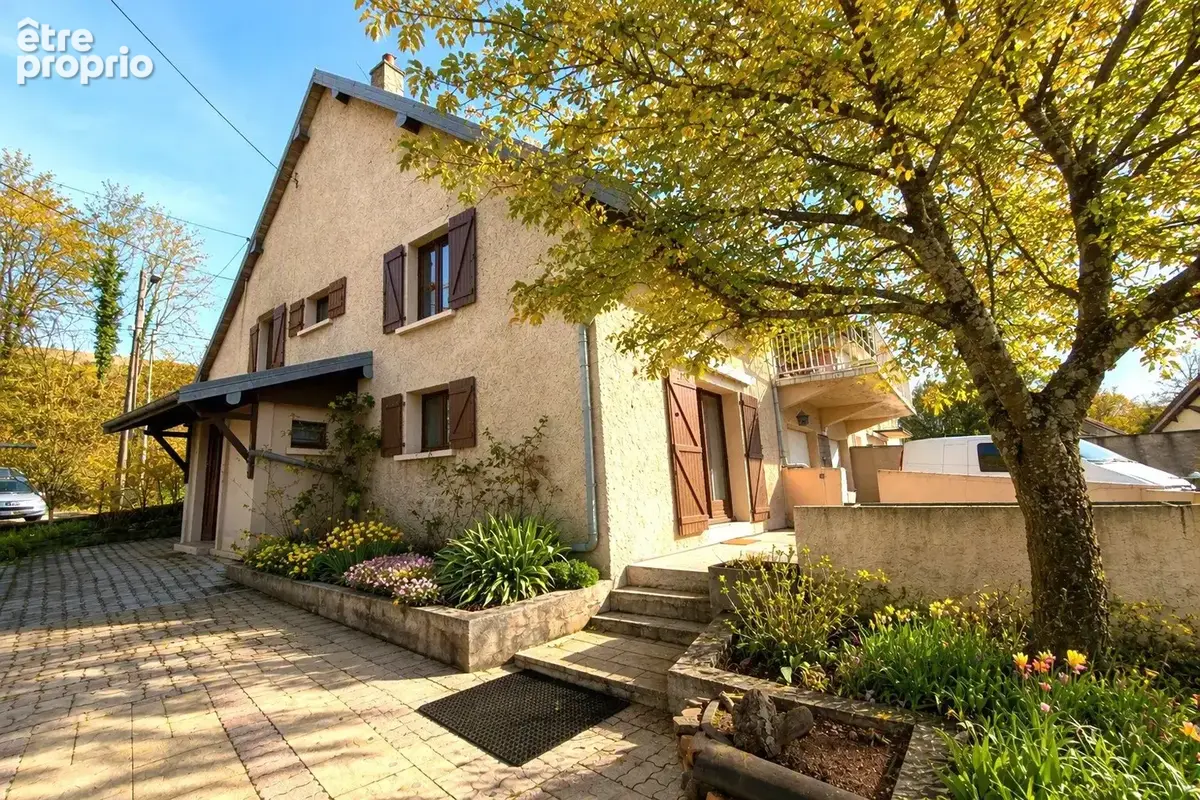 Maison à ARBOUANS