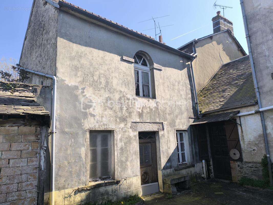 JAVRON-LES-CHAPELLES – MAISON D’HABITATION de 210 m² avec dépendance aménageable - photo 13