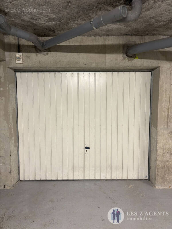 Parking à ECHIROLLES