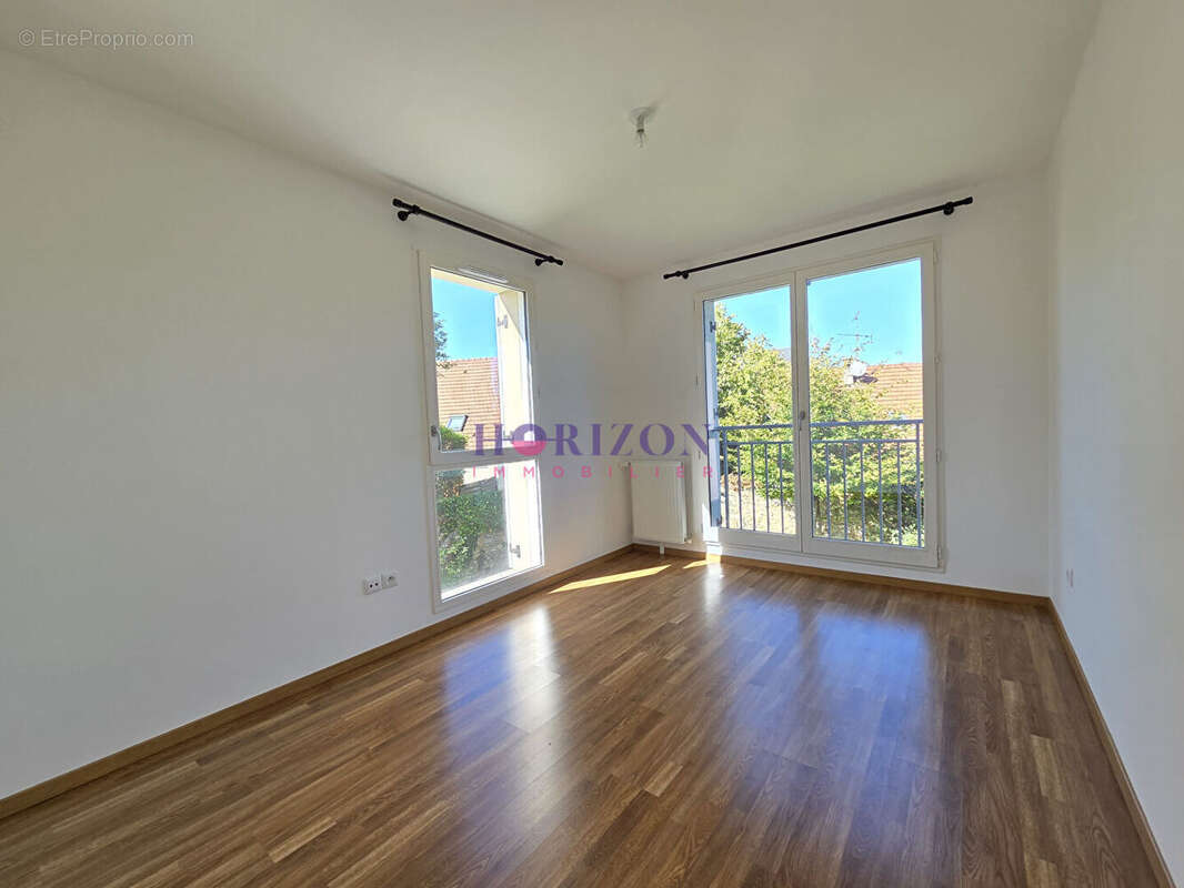 Appartement à LA CHAPELLE-EN-SERVAL