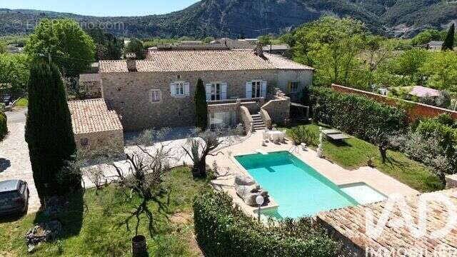 Maison 213 m² à Vallon-Pont-D'arc  - photo 7