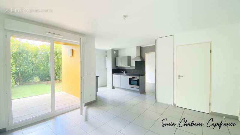 Appartement 2 pièces avec jardin – Saint-Priest, secteur Revaison - photo 2