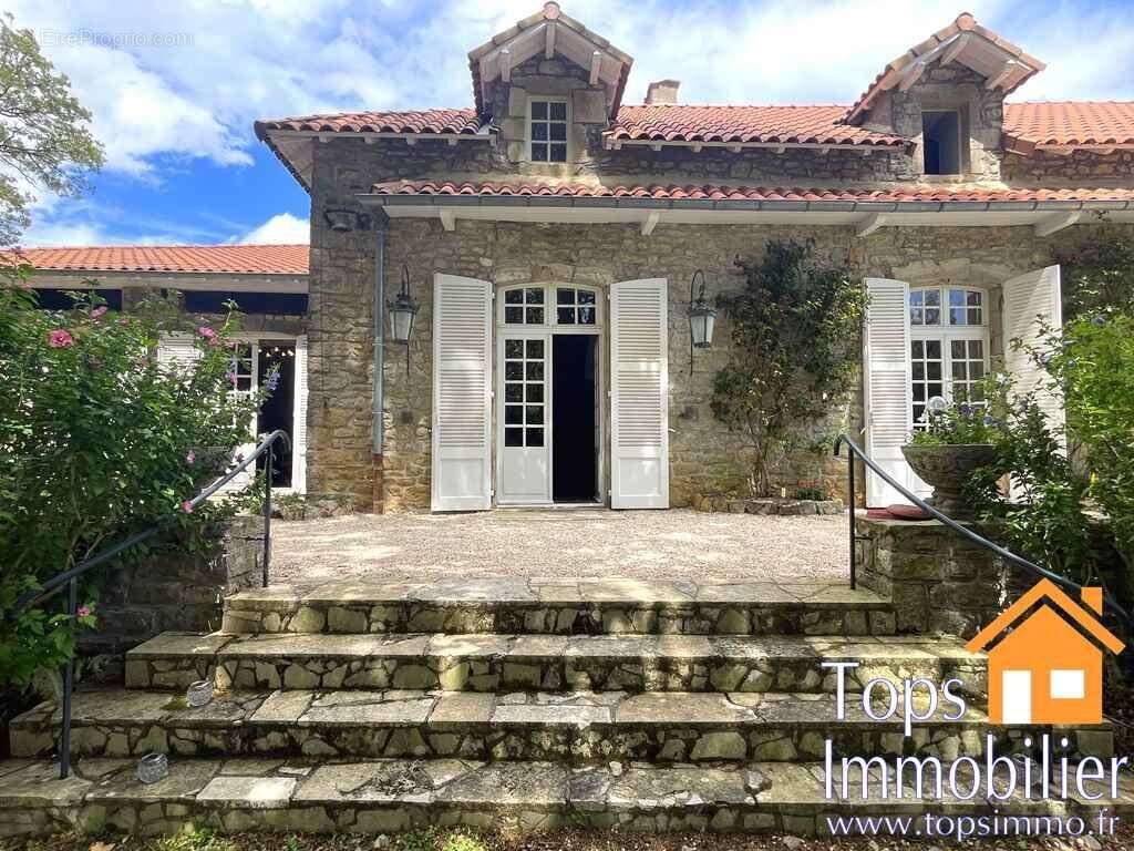 Maison à TOULONJAC