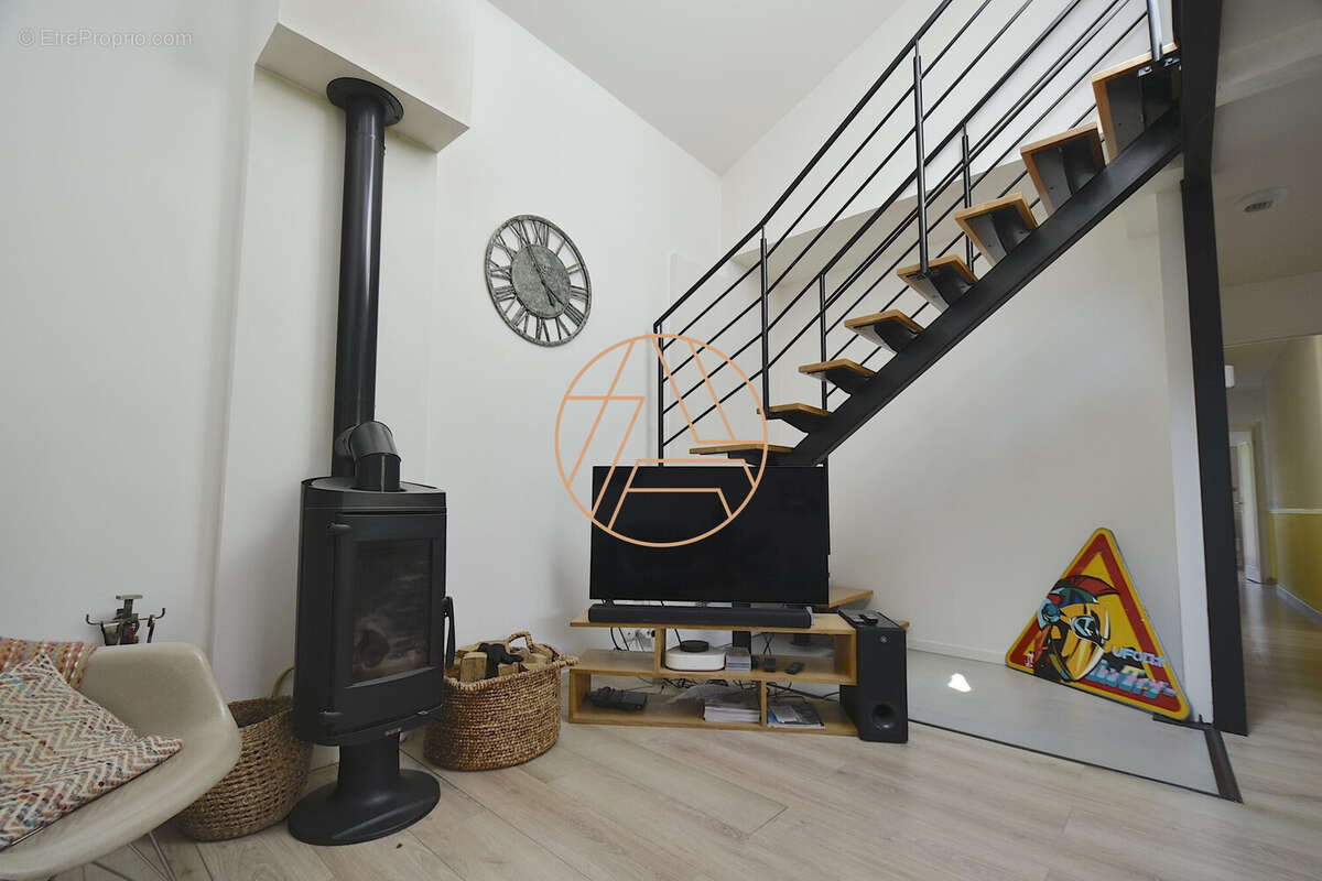 Appartement à SAINT-MAUR-DES-FOSSES