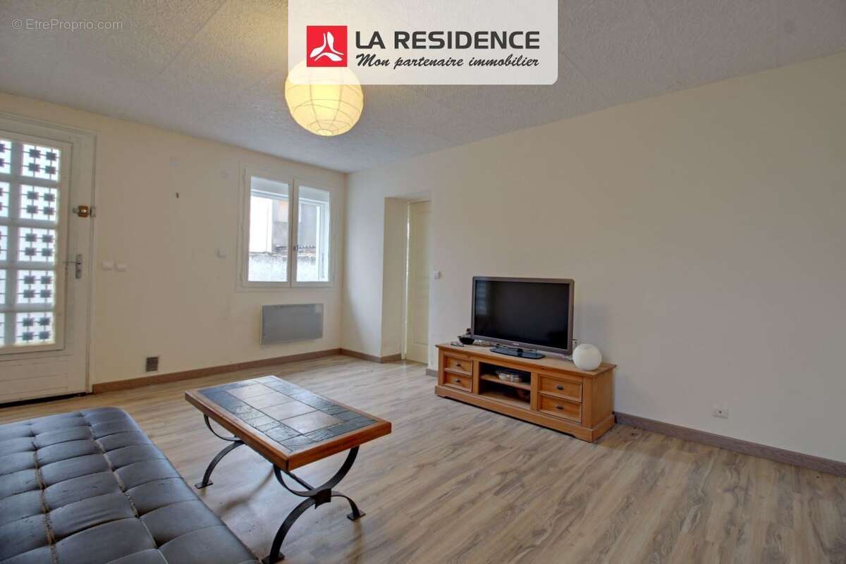 Appartement à HOUILLES