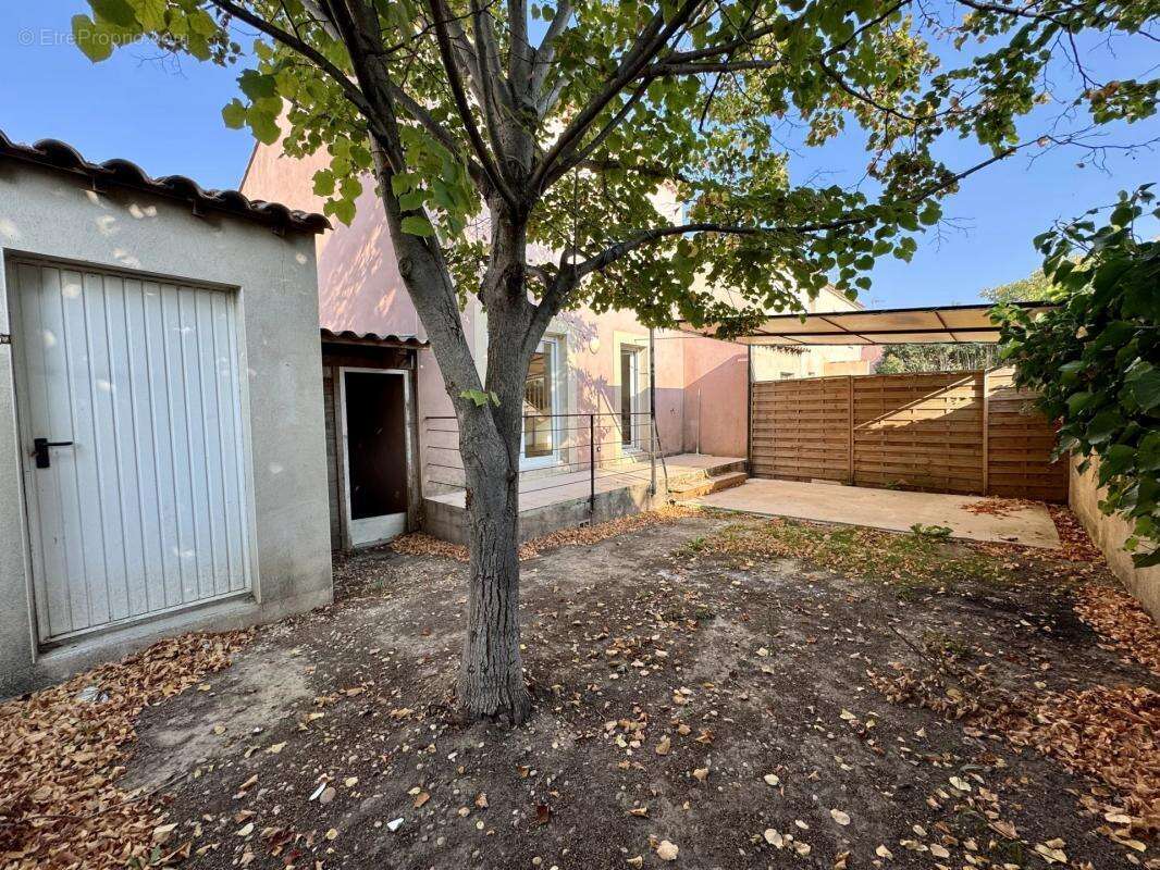 Maison à BOUILLARGUES