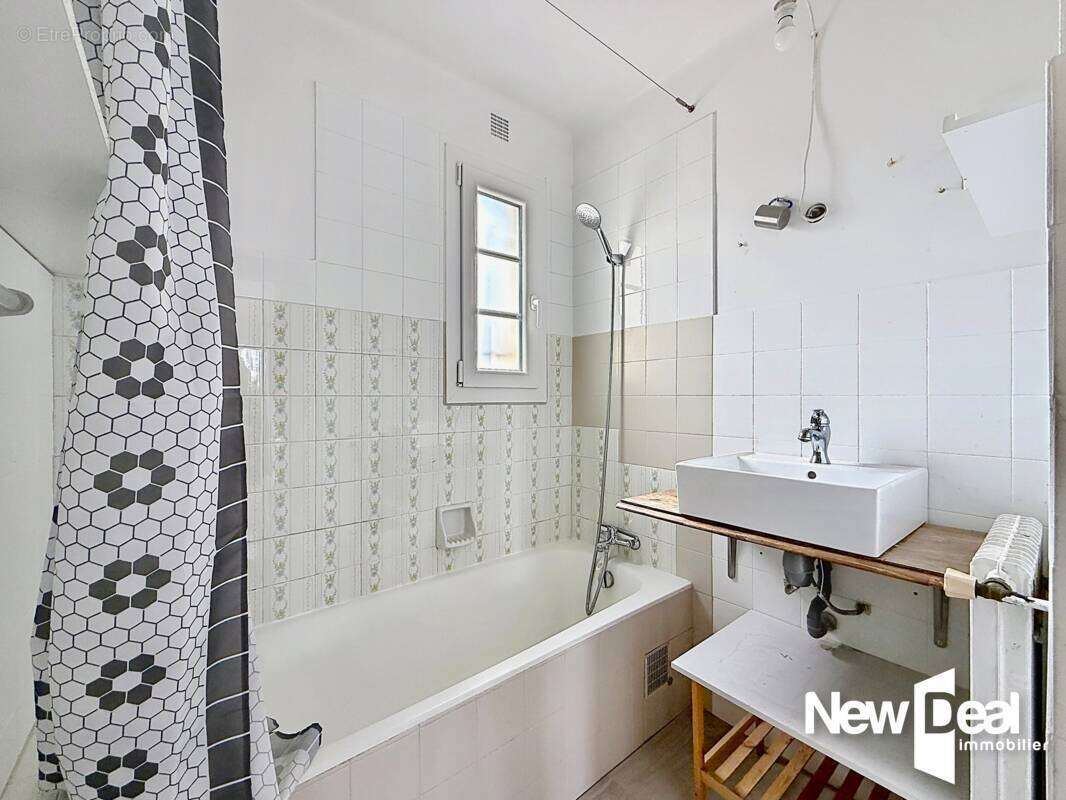 MONTAUROUX _ Appartement 2 pièces de 45 m² avec grande terrasse – Centre de Montauroux - photo 5