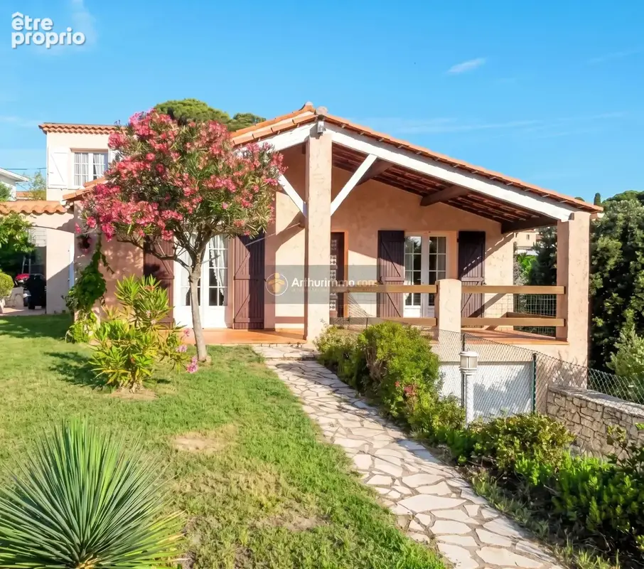 Maison à FREJUS