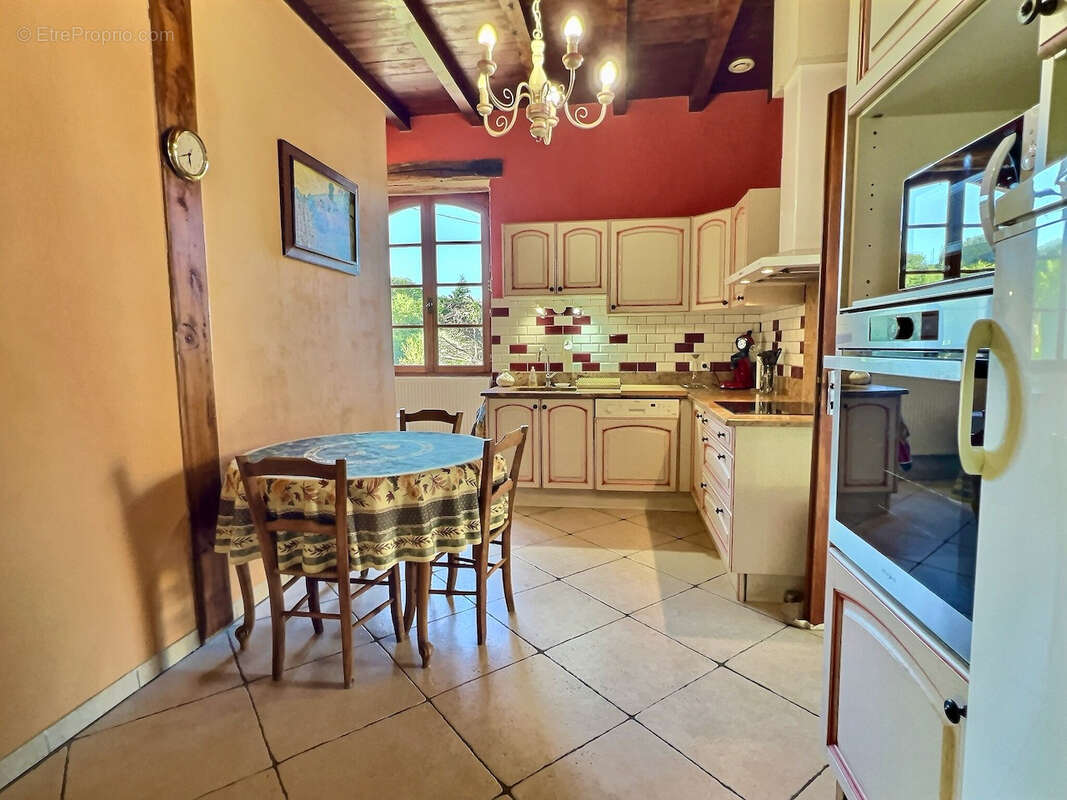 Maison à PUJOLS