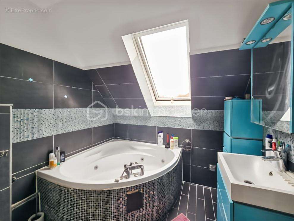 Maison à GOUSSAINVILLE