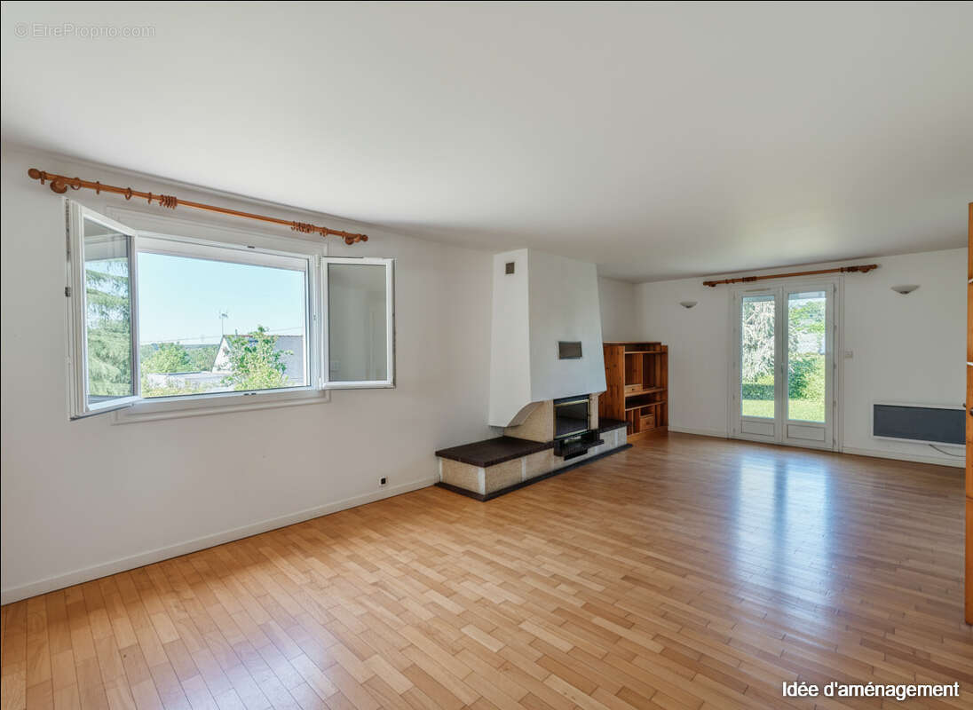 Maison à LA ROUXIERE