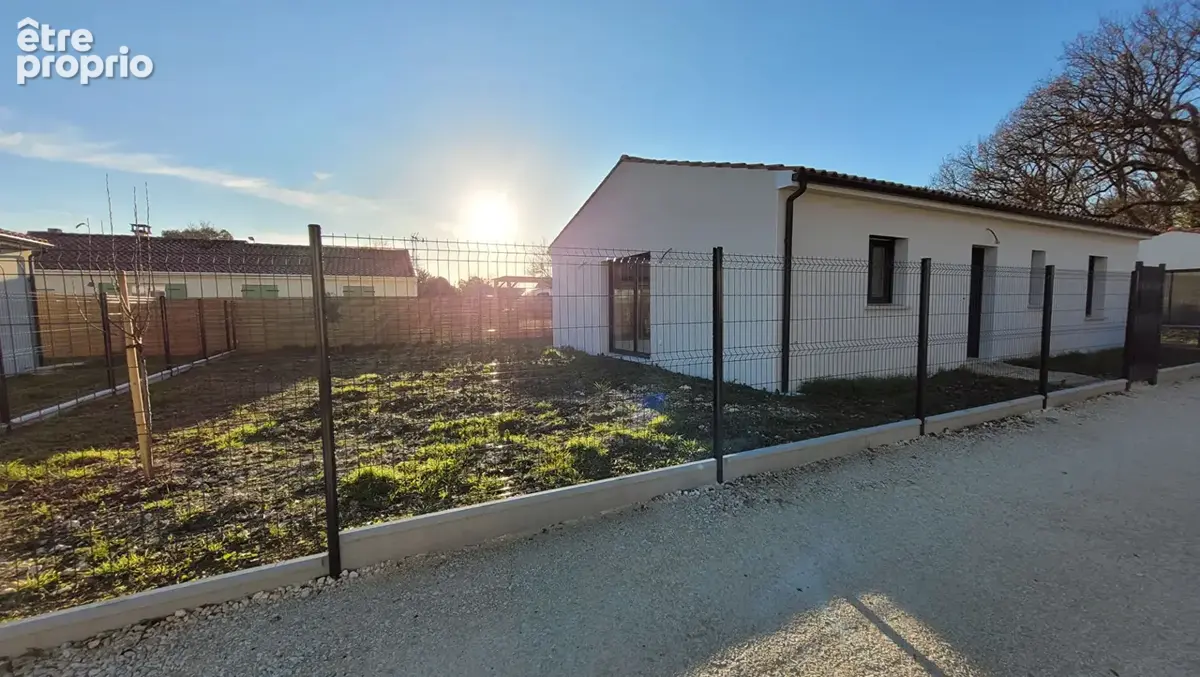 Maison  neuve St Sulpice De Royan T4 avec garage sur 376m² - photo 8