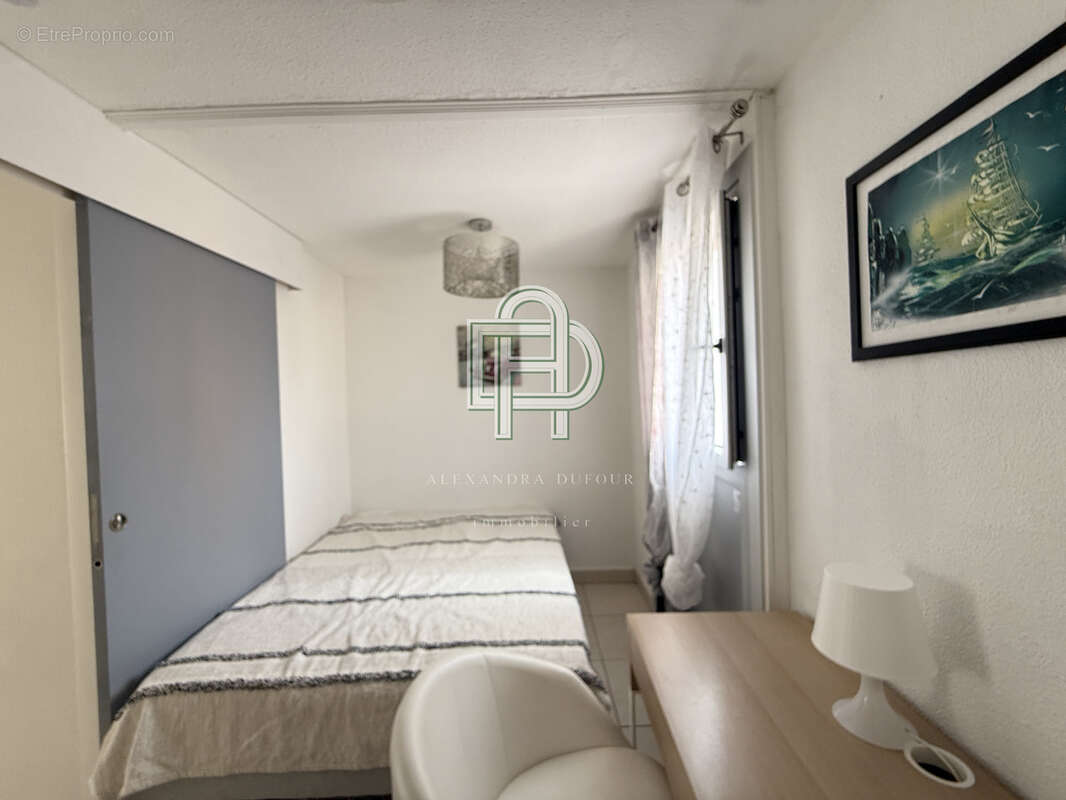 A vendre - appartement 26m2 centre villa NARBONNE PLAGE - photo 3