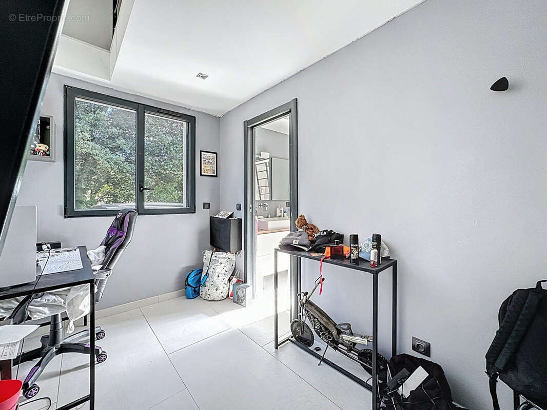 Maison à VAUVENARGUES