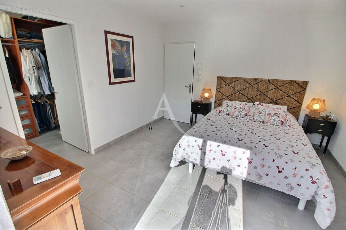 Maison à MONTESQUIEU-DES-ALBERES