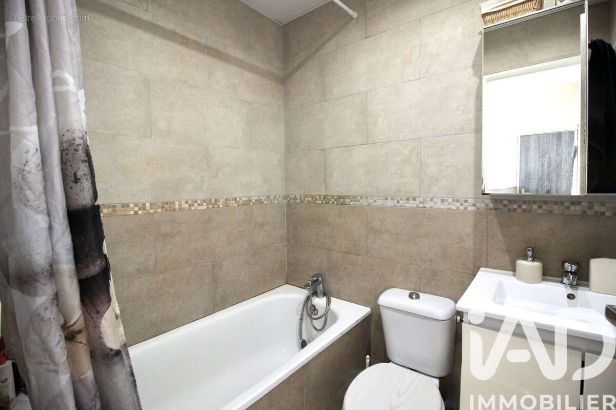 Photo 8 - Appartement à MARSEILLE-16E