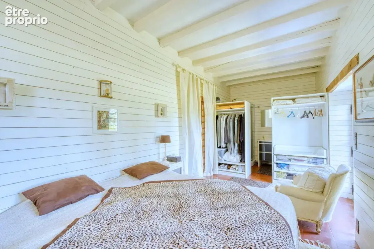 Maison de 10 pièces de 270 m² à Saint-Laurent-de-Cognac - photo 11