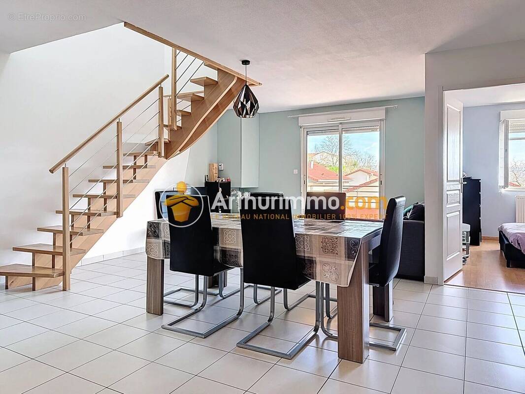 Appartement à BOURGOIN-JALLIEU