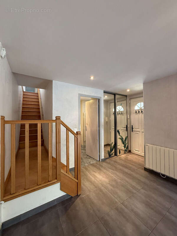 Villejuif  Maison 5 pièces avec jardin - photo 5