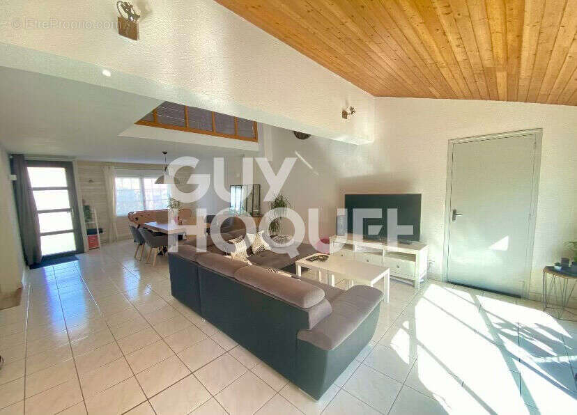 Maison à LES SORINIERES