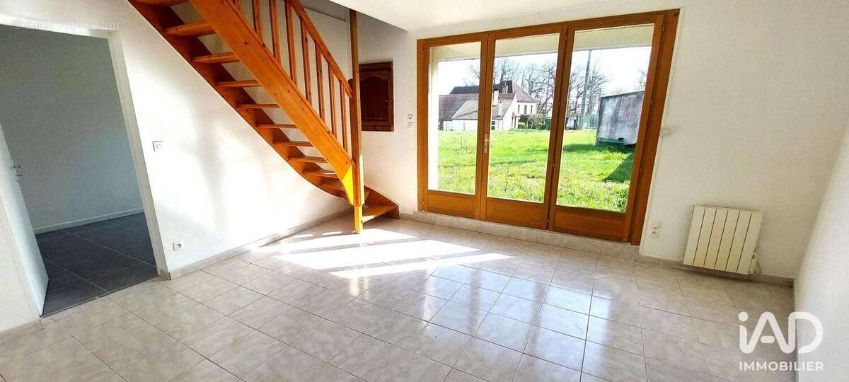 Maison 92 m² à Collemiers  - photo 4