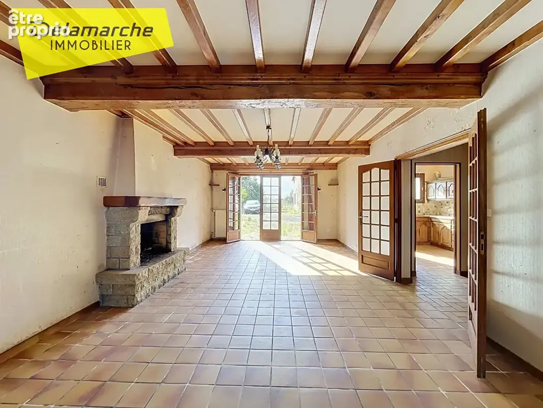 Maison à CERENCES