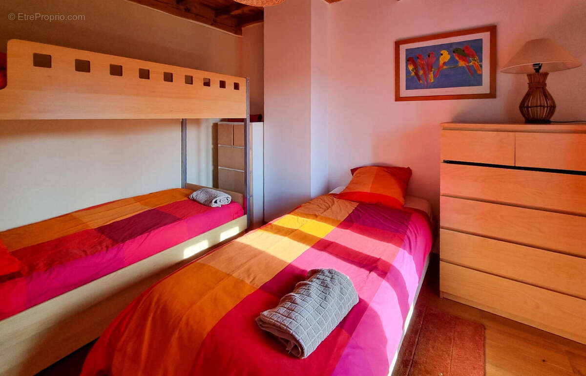Charmante corps de Ferme de 8 Chambres avec Piscine, Jardins & Vues Imprenables – Potentiel Locatif - photo 16