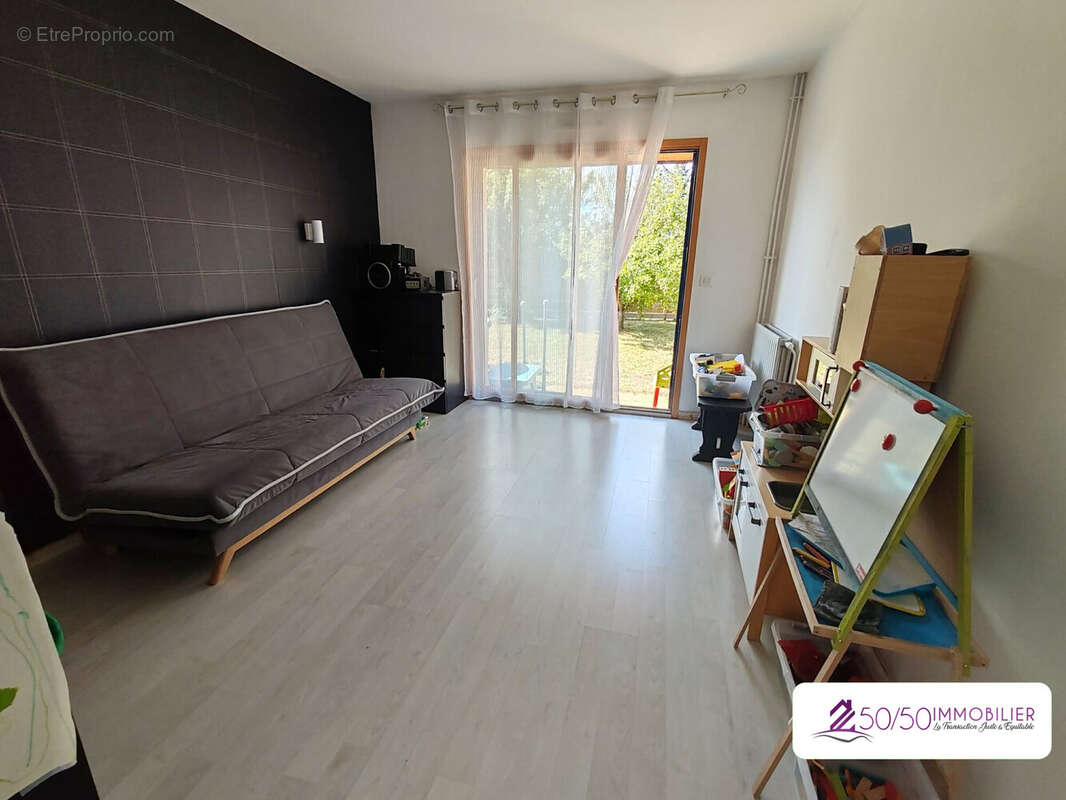 Maison 140 m² à Plougoulm  - photo 9