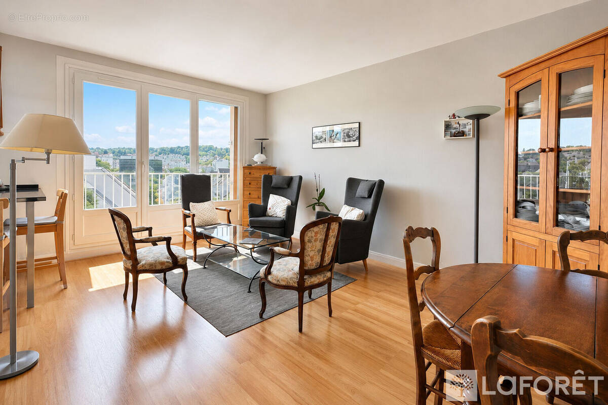 Appartement à SEVRES