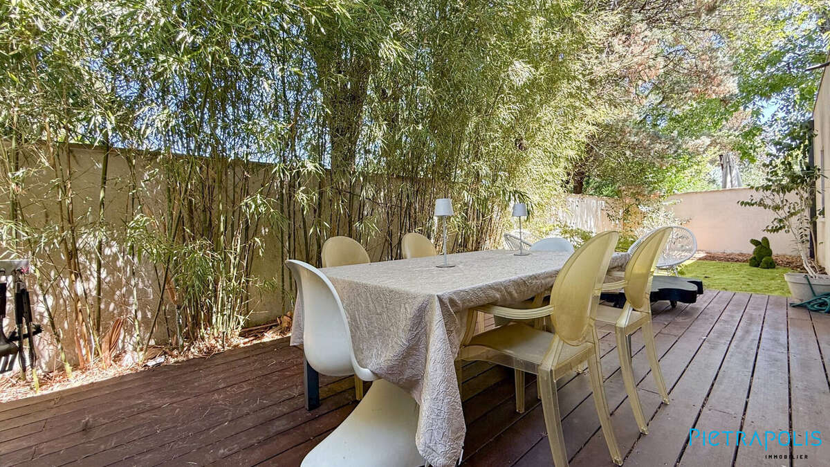 Maison 140 m² à Charbonnieres-Les-Bains  - photo 9