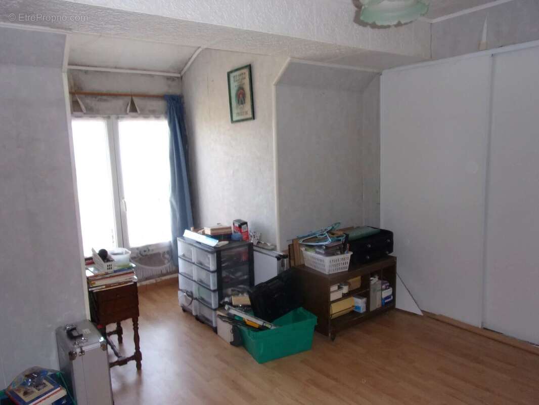 Appartement à AVERMES