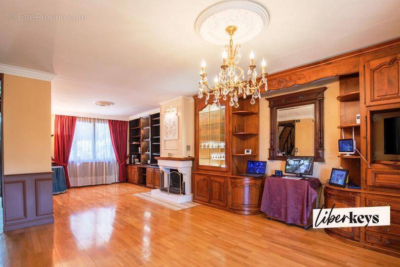 Maison à EZY-SUR-EURE