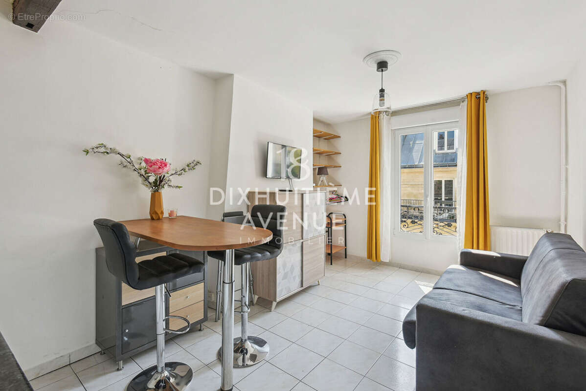 Appartement à PARIS-18E