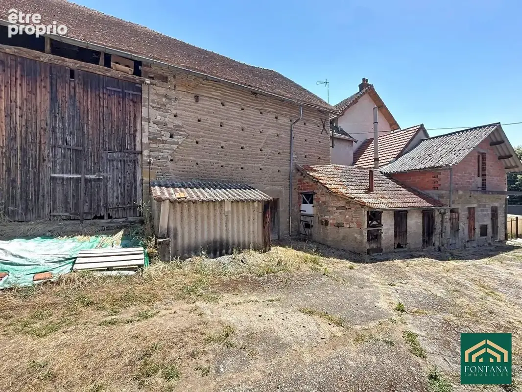 Maison 7 pièces 143 m² à vendre à Saint-Sylvestre-Pragoulin (63310) - photo 7