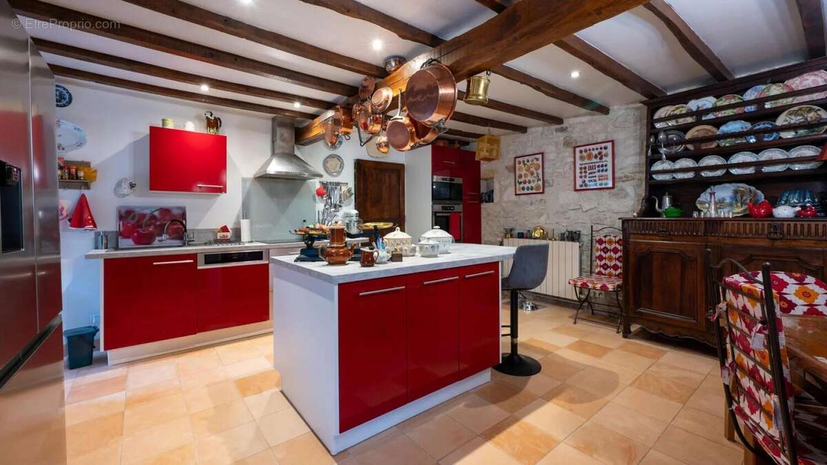 Secteur CARLUX, sur les hauteurs, Longère composée d'une maison, - photo 11