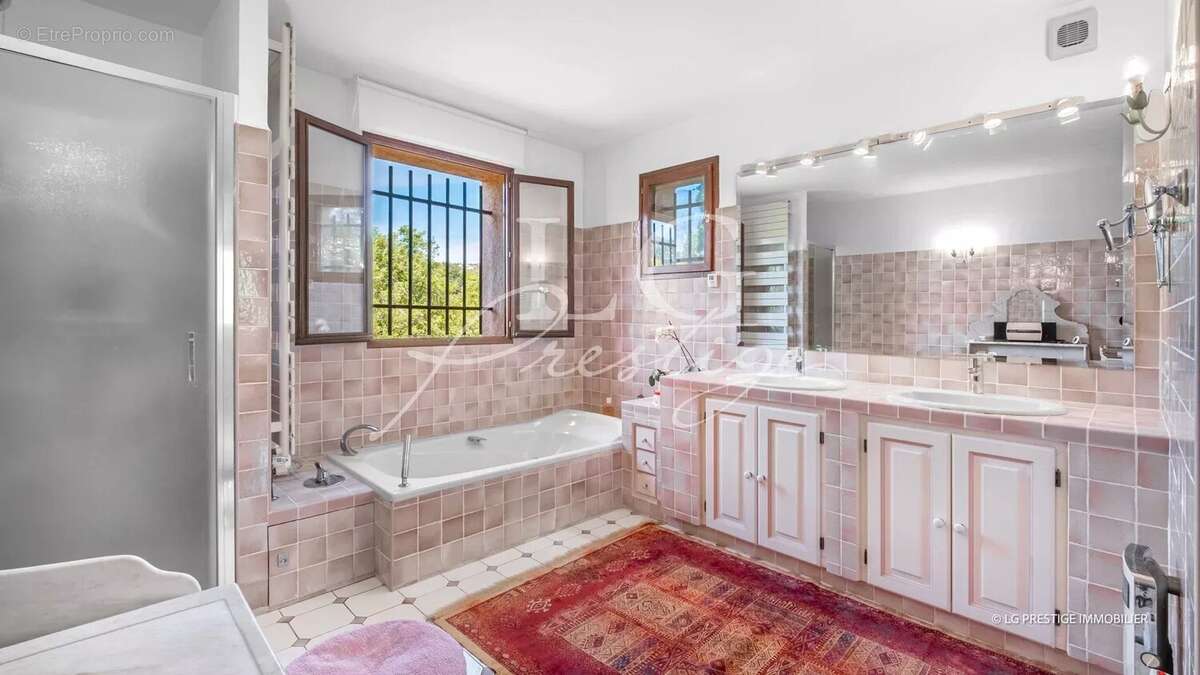 Maison à FREJUS
